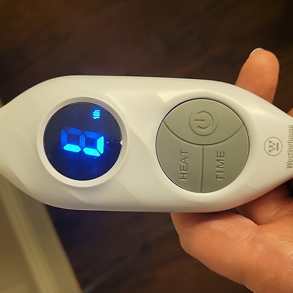 Gray Warming Throw Blanket NEW - Picture 10 of 13